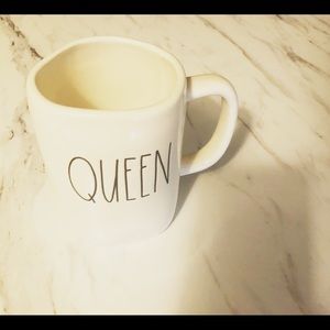 Rae Dunn “Queen” coffee mug